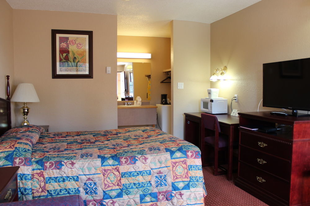 Howard Johnson By Wyndham Red Deer Exteriér fotografie