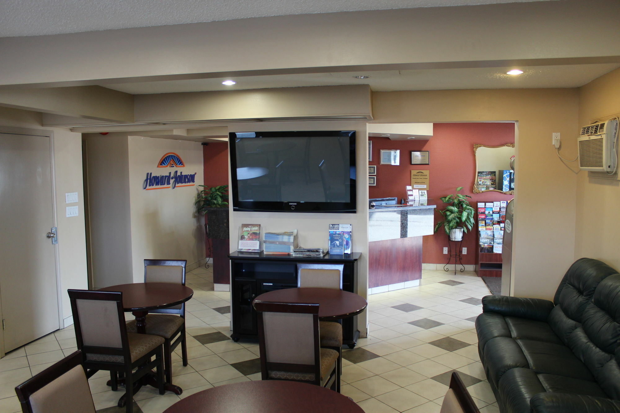 Howard Johnson By Wyndham Red Deer Exteriér fotografie